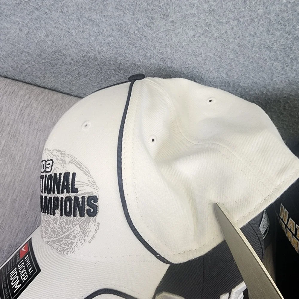 Lot Of 5 New NIKE Alabama Crimson Tide National Champions Hats 09,11,15,17,20‎